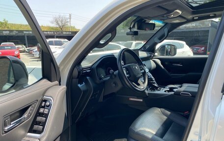 Toyota Land Cruiser, 2021 год, 10 800 000 рублей, 8 фотография