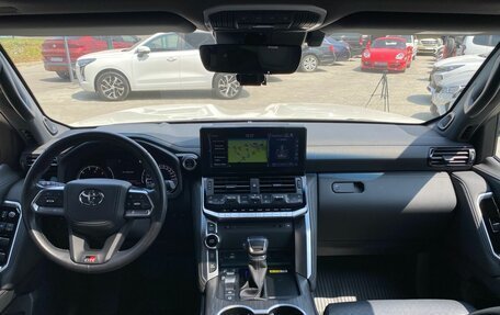 Toyota Land Cruiser, 2021 год, 10 800 000 рублей, 10 фотография