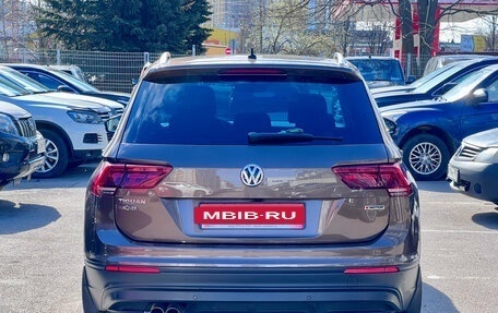 Volkswagen Tiguan II, 2018 год, 2 649 000 рублей, 5 фотография