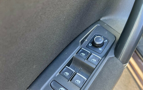 Volkswagen Tiguan II, 2018 год, 2 649 000 рублей, 13 фотография