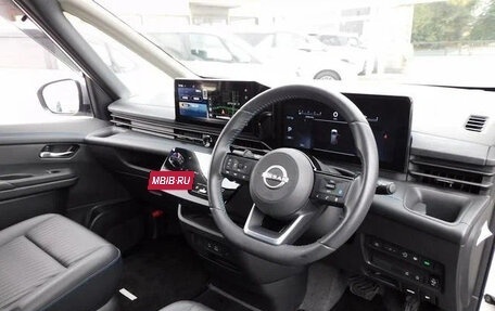 Nissan Serena, 2023 год, 2 390 000 рублей, 7 фотография