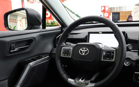 Toyota RAV4, 2025 год, 5 020 000 рублей, 17 фотография