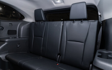 Toyota Highlander, 2025 год, 6 090 000 рублей, 25 фотография