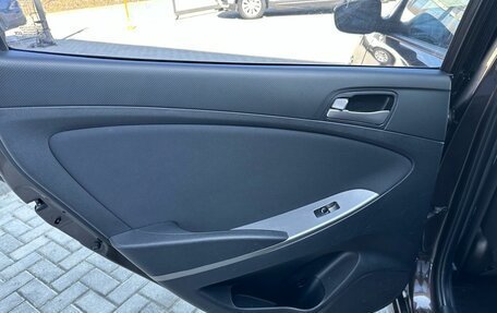 Hyundai Solaris II рестайлинг, 2015 год, 1 130 000 рублей, 12 фотография