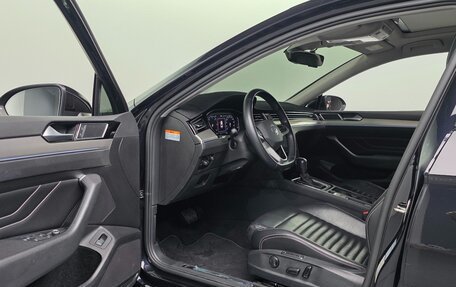 Volkswagen Passat B8 рестайлинг, 2022 год, 2 695 000 рублей, 5 фотография