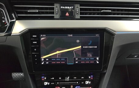 Volkswagen Passat B8 рестайлинг, 2022 год, 2 440 000 рублей, 9 фотография