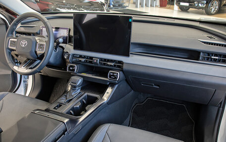 Toyota RAV4, 2026 год, 5 020 000 рублей, 11 фотография