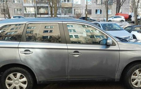 Mitsubishi Outlander III рестайлинг 3, 2012 год, 970 000 рублей, 9 фотография