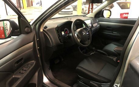 Mitsubishi Outlander III рестайлинг 3, 2012 год, 970 000 рублей, 4 фотография