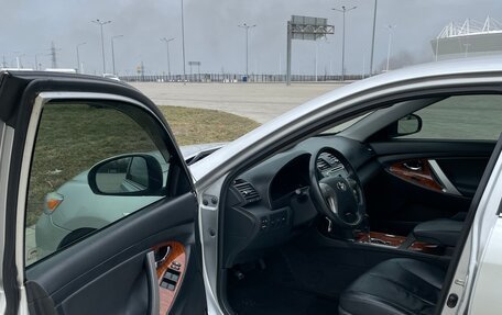 Toyota Camry, 2010 год, 1 200 000 рублей, 8 фотография