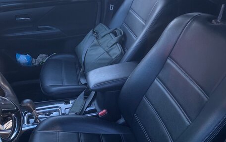 Mitsubishi Outlander III рестайлинг 3, 2022 год, 3 500 000 рублей, 13 фотография