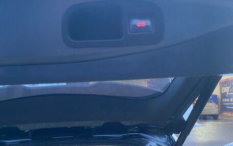 Mitsubishi Outlander III рестайлинг 3, 2022 год, 3 500 000 рублей, 16 фотография