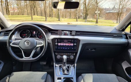 Volkswagen Passat B8 рестайлинг, 2019 год, 2 290 000 рублей, 12 фотография