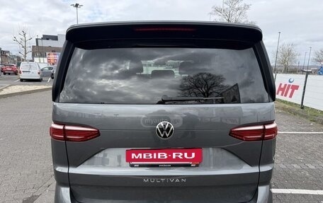 Volkswagen Multivan, 2022 год, 5 350 000 рублей, 14 фотография