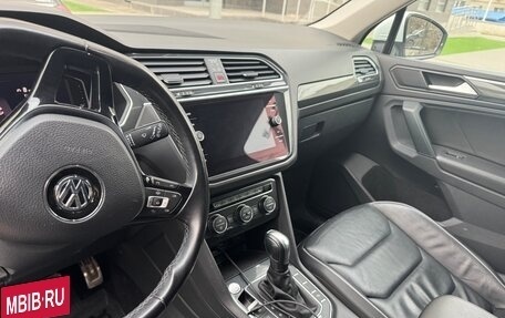 Volkswagen Tiguan II, 2019 год, 3 650 000 рублей, 8 фотография