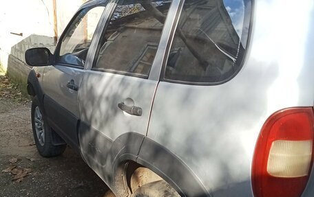 Chevrolet Niva I рестайлинг, 2006 год, 260 000 рублей, 5 фотография