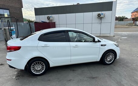 KIA Rio III рестайлинг, 2016 год, 1 100 000 рублей, 5 фотография