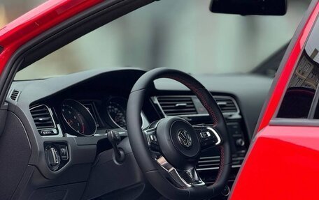 Volkswagen Golf GTI VII, 2018 год, 3 999 999 рублей, 14 фотография