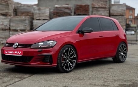 Volkswagen Golf GTI VII, 2018 год, 3 999 999 рублей, 3 фотография