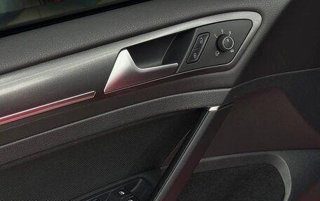 Volkswagen Golf GTI VII, 2018 год, 3 999 999 рублей, 25 фотография