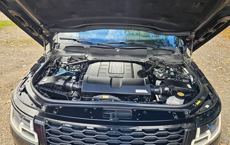 Land Rover Range Rover IV рестайлинг, 2021 год, 7 500 000 рублей, 10 фотография