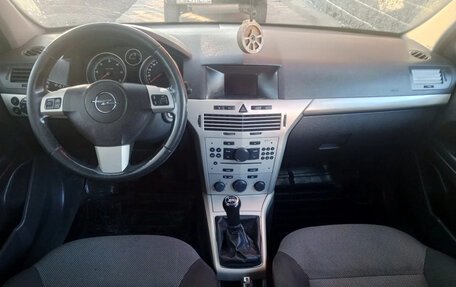Opel Astra H, 2008 год, 450 000 рублей, 17 фотография