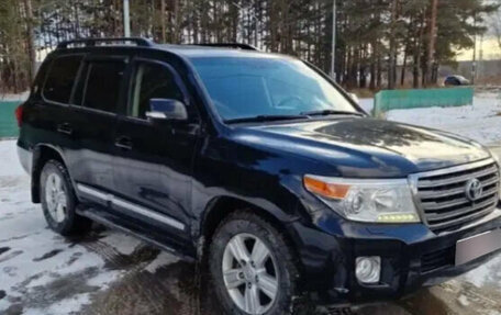 Toyota Land Cruiser 200, 2013 год, 3 750 000 рублей, 3 фотография