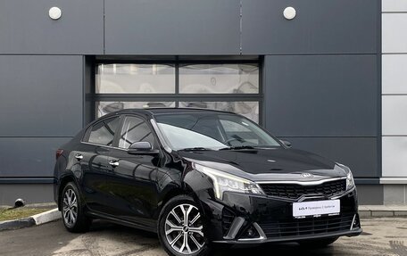 KIA Rio IV, 2021 год, 1 799 000 рублей, 3 фотография