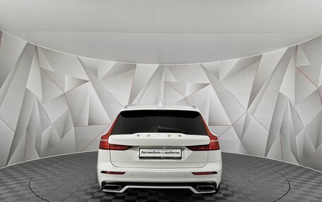 Volvo V60 II, 2019 год, 2 245 000 рублей, 8 фотография
