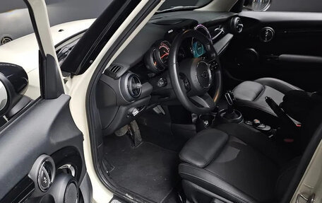 MINI Hatch, 2021 год, 1 800 000 рублей, 5 фотография