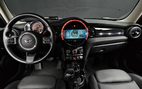 MINI Hatch, 2021 год, 1 800 000 рублей, 6 фотография