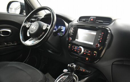 KIA Soul II рестайлинг, 2018 год, 1 499 000 рублей, 22 фотография