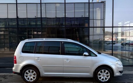Volkswagen Touran III, 2007 год, 602 672 рублей, 3 фотография