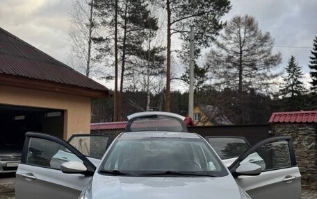 Hyundai Solaris II рестайлинг, 2016 год, 1 150 000 рублей, 2 фотография