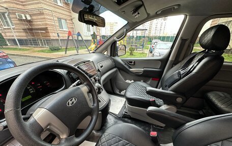 Hyundai Grand Starex Grand Starex I рестайлинг 2, 2008 год, 1 780 000 рублей, 6 фотография