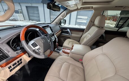 Toyota Land Cruiser 200, 2015 год, 5 300 000 рублей, 17 фотография