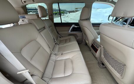 Toyota Land Cruiser 200, 2015 год, 5 300 000 рублей, 27 фотография