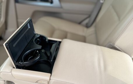 Toyota Land Cruiser 200, 2015 год, 5 300 000 рублей, 26 фотография