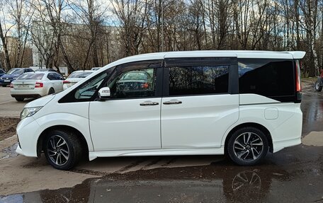 Honda Stepwgn IV, 2016 год, 1 850 000 рублей, 3 фотография