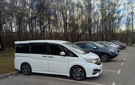 Honda Stepwgn IV, 2016 год, 1 850 000 рублей, 4 фотография