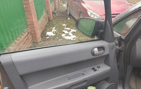 Mitsubishi Colt VI рестайлинг, 2005 год, 210 000 рублей, 5 фотография