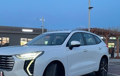 Haval Jolion, 2022 год, 1 220 000 рублей, 2 фотография