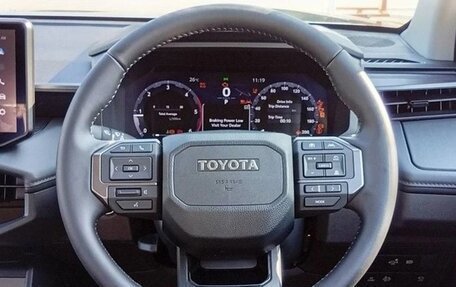 Toyota Hilux, 2026 год, 6 122 000 рублей, 11 фотография