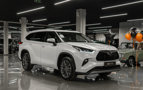 Toyota Highlander, 2025 год, 5 700 000 рублей, 2 фотография