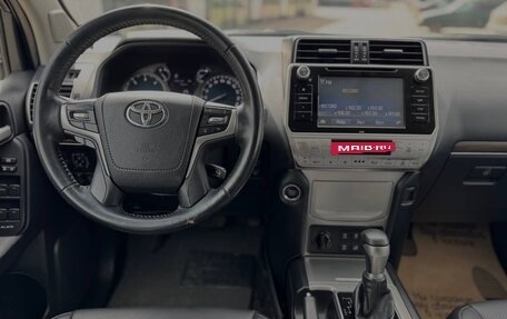 Toyota Land Cruiser Prado 150 рестайлинг 2, 2018 год, 5 250 000 рублей, 12 фотография