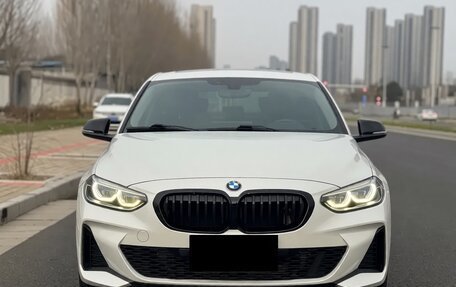 BMW 1 серия, 2022 год, 1 930 009 рублей, 2 фотография