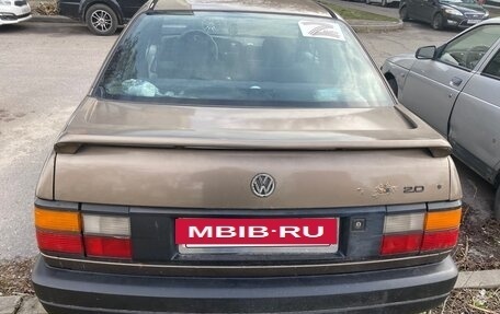 Volkswagen Passat B3, 1988 год, 65 000 рублей, 4 фотография