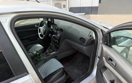 Ford Focus II рестайлинг, 2006 год, 370 000 рублей, 4 фотография