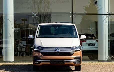 Volkswagen Multivan T6 рестайлинг, 2019 год, 5 395 000 рублей, 2 фотография