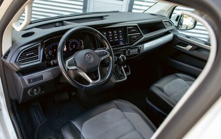 Volkswagen Multivan T6 рестайлинг, 2019 год, 5 395 000 рублей, 13 фотография